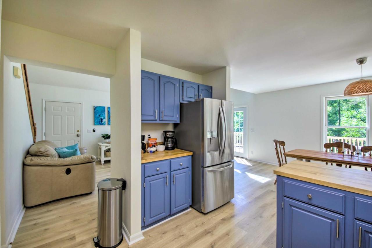 Modern Eckerty Home With Deck On Patoka Lake! Taswell Екстер'єр фото