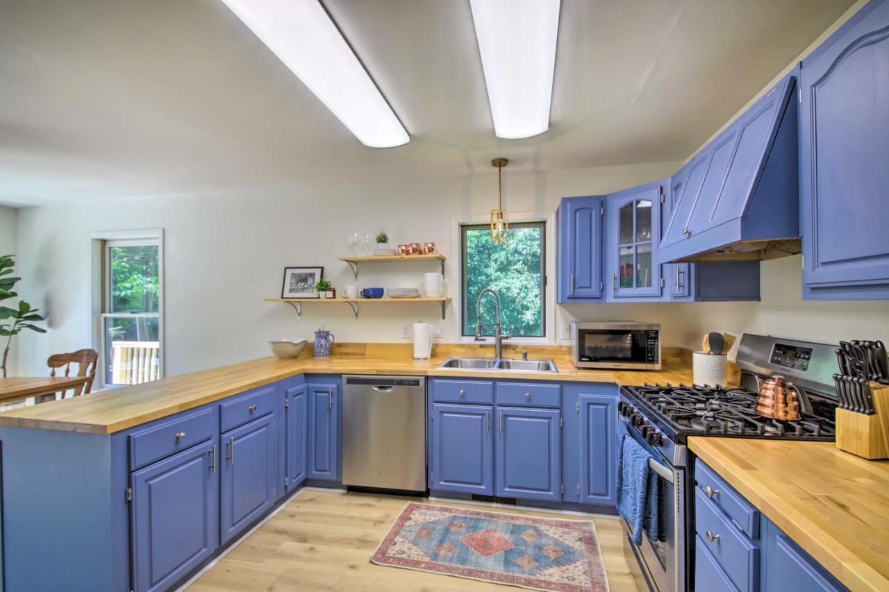 Modern Eckerty Home With Deck On Patoka Lake! Taswell Екстер'єр фото