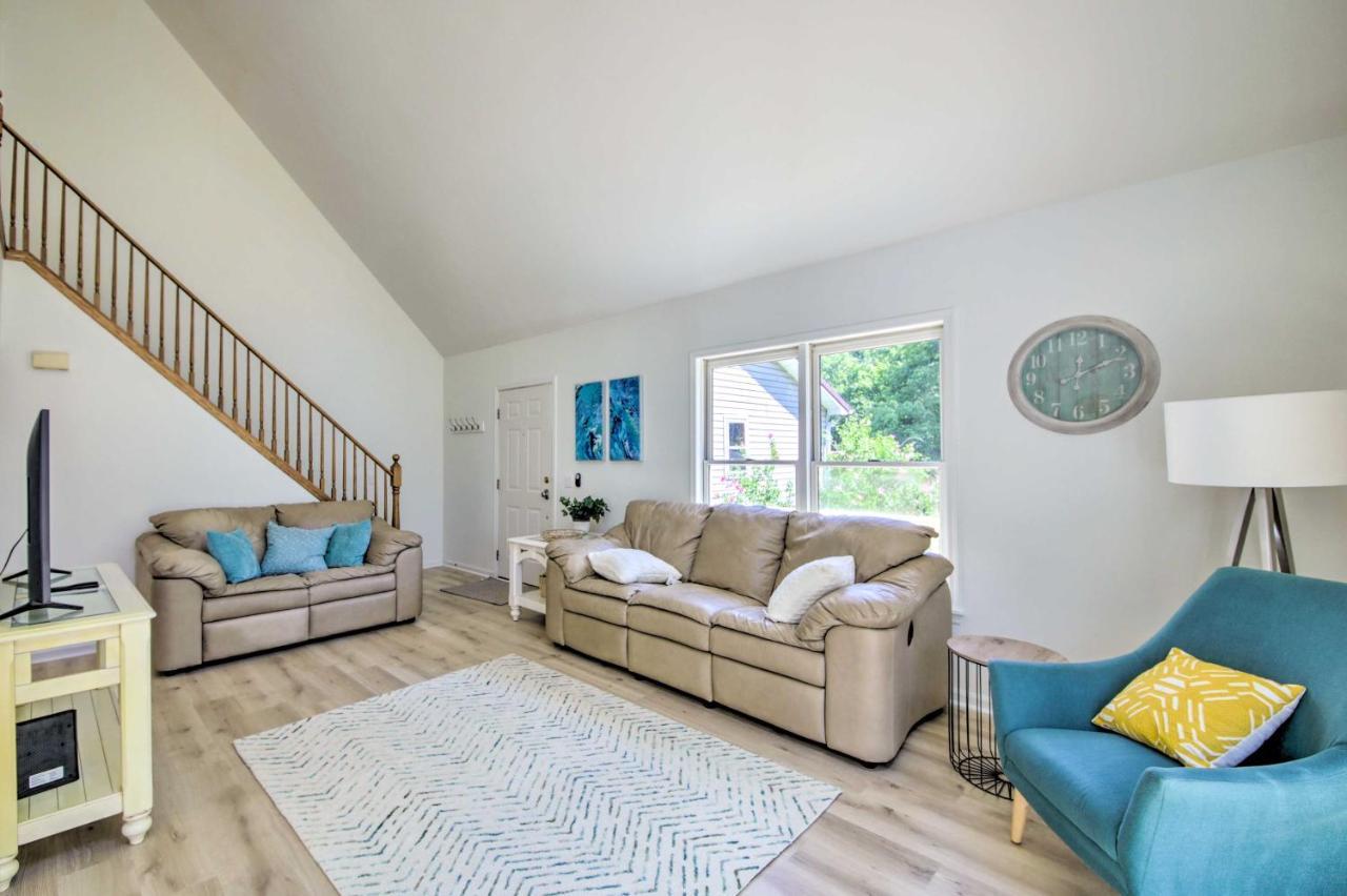 Modern Eckerty Home With Deck On Patoka Lake! Taswell Екстер'єр фото