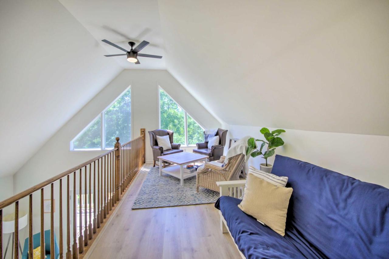 Modern Eckerty Home With Deck On Patoka Lake! Taswell Екстер'єр фото