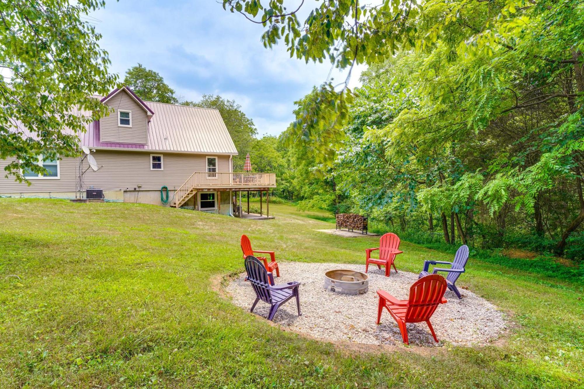 Modern Eckerty Home With Deck On Patoka Lake! Taswell Екстер'єр фото